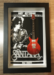 Miniatura Instrumento Musical Guitarra Santana com quadro